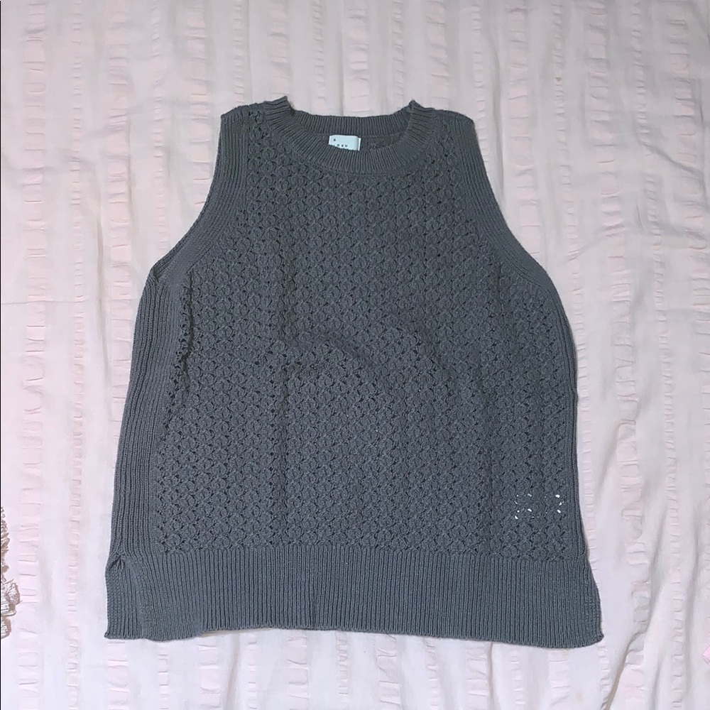 Gray Sleeveless Knit Top